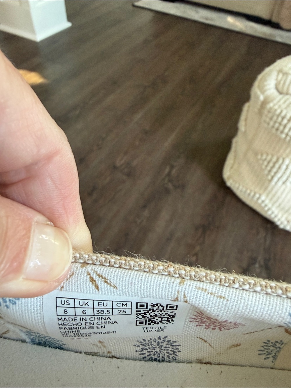 TOMS Beige/Cream Embroidered Gold Dragonflies Espadrille Platform Slip-On 8 - Picture 9 of 11